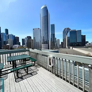 2-bedroom-penthouse-downtown-seattle-free-parking.seattlehotelsites.com/